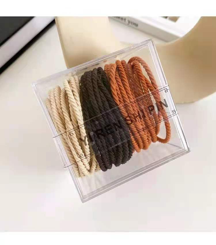 咖啡色系