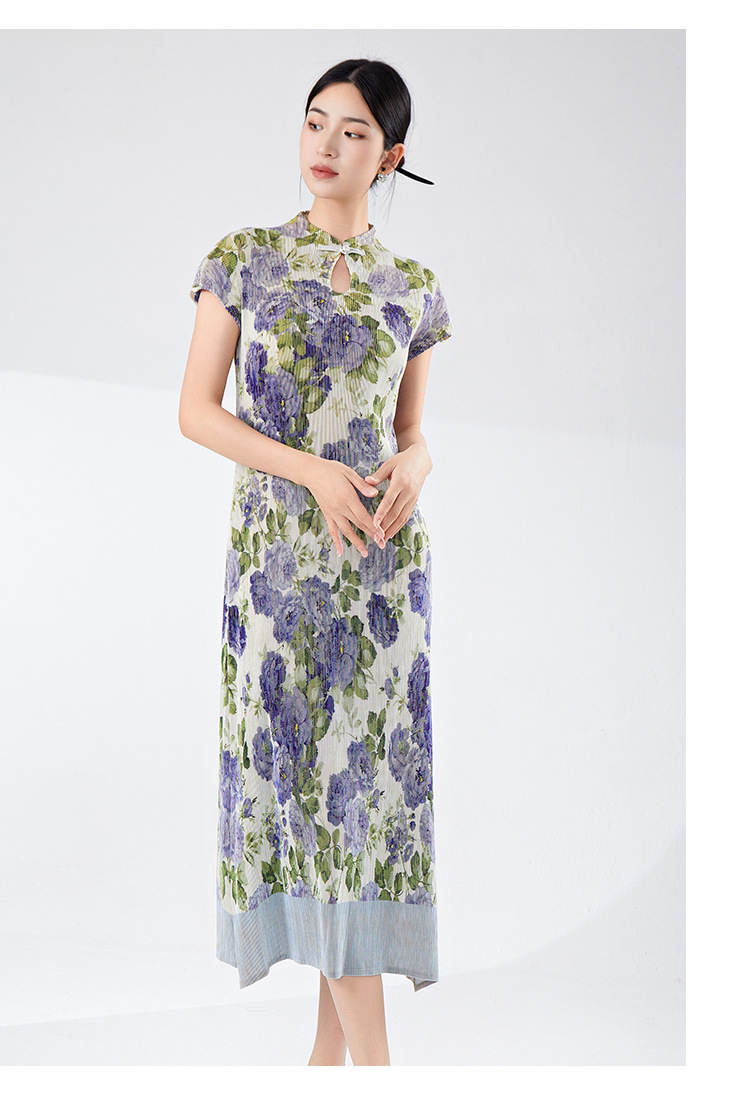 A new Chinese-style, retro, slit, mid-length, elegant and stylish dress for summer women with a modified version of the national trend pic 28