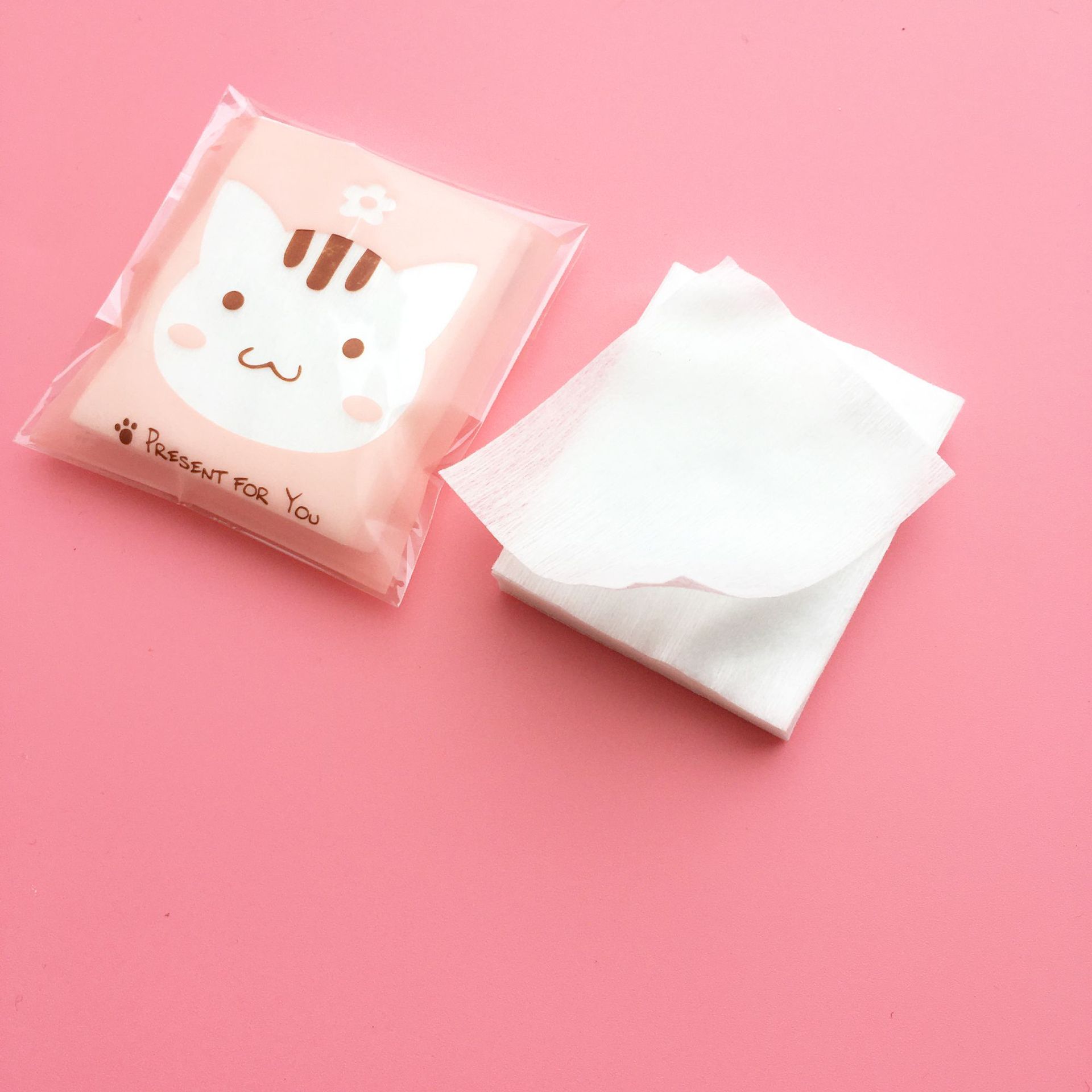 Factory wholesale beauty tools, cute cartoon bag packaging, portable makeup cotton pads, wet compress cotton pads, thin makeup remover cotton pads, exclusively for foreign trade pic 8