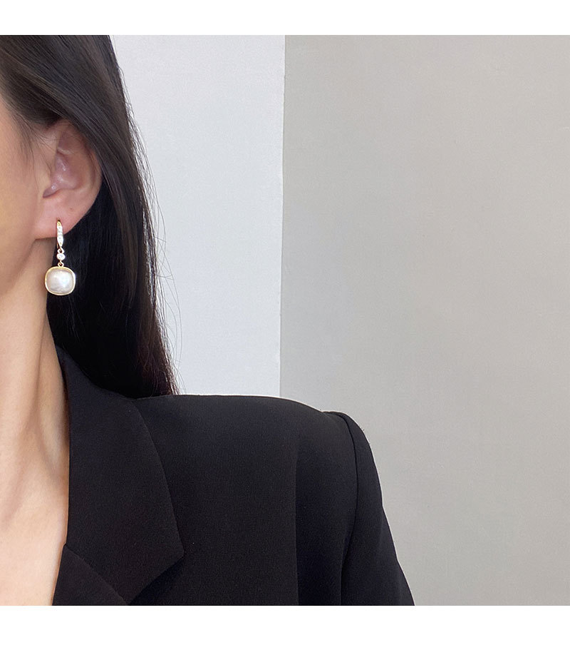 韩国复古珍珠吊坠耳环女ins潮轻奢超闪微镶锆石耳钩款耳饰品批发详情17