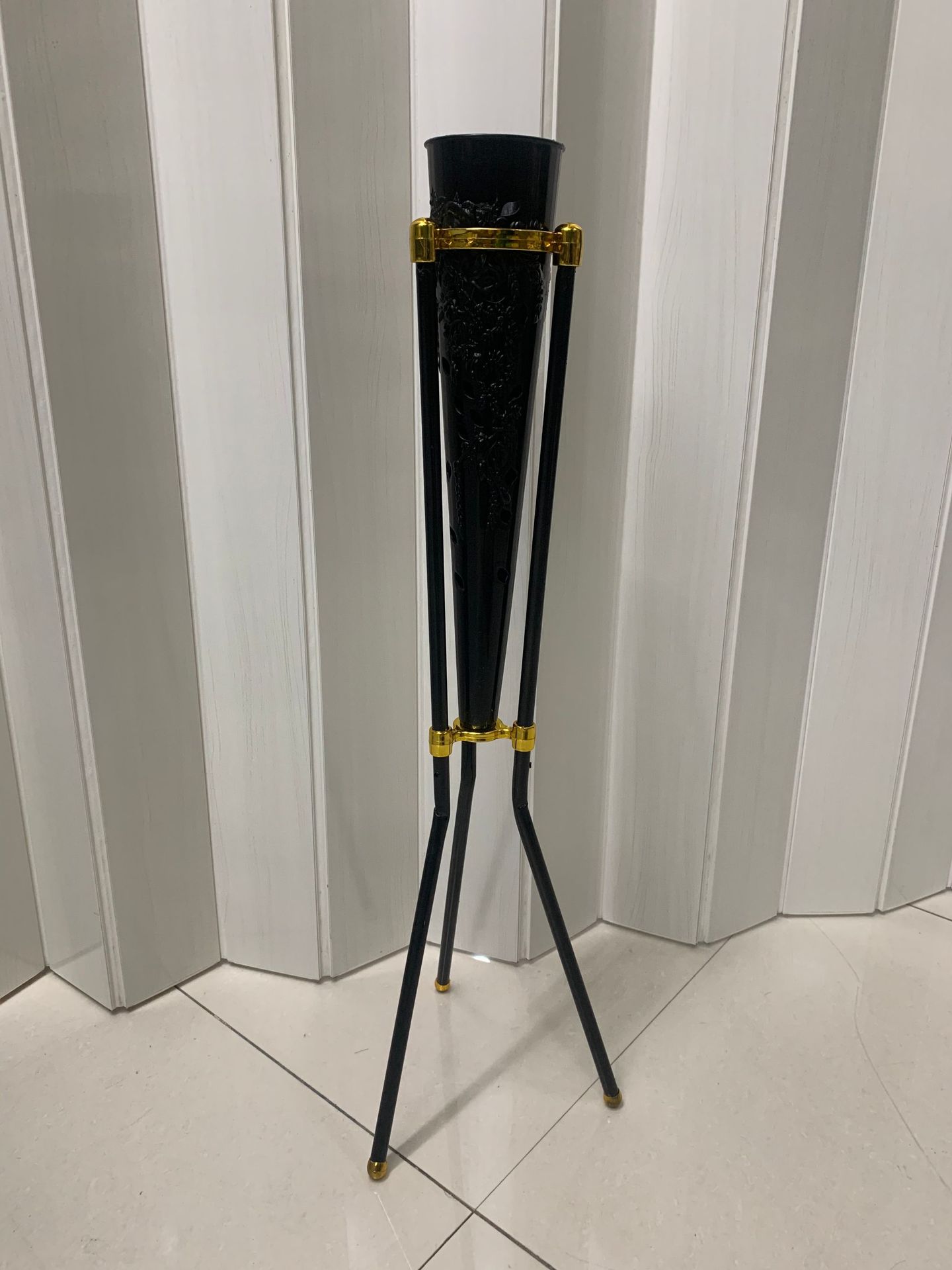 厂家直销高档轻奢跨境婚礼婚庆婚篮铁篮花架婚庆迎宾篮仿真花道具详情16