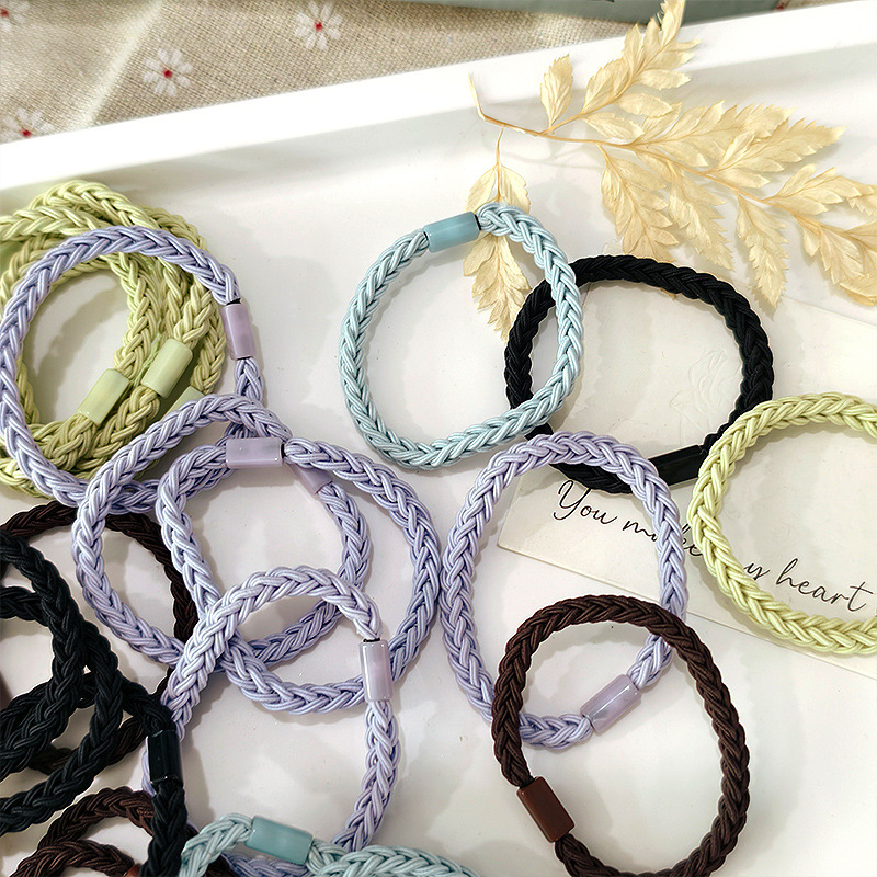 The basic hair band is highly elastic and durable. It can be used to tie a ponytail or hair. There are rubber bands, leather straps, hair ties, and leather straps for women. New style for 2025 pic 6