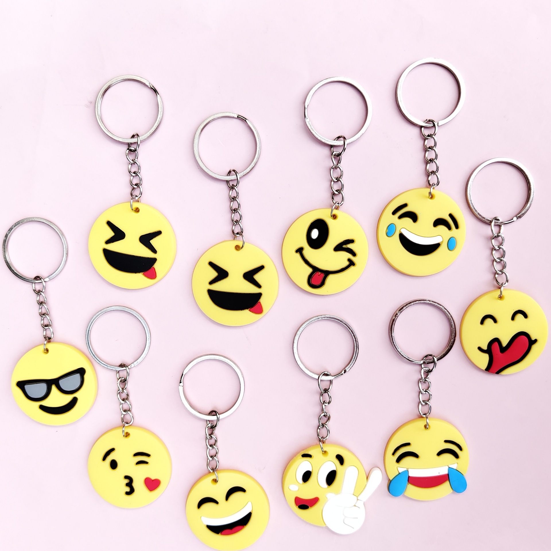 创意卡通emoji钥匙扣 PVC软胶钥匙扣 表情包挂件小礼品批发详情1