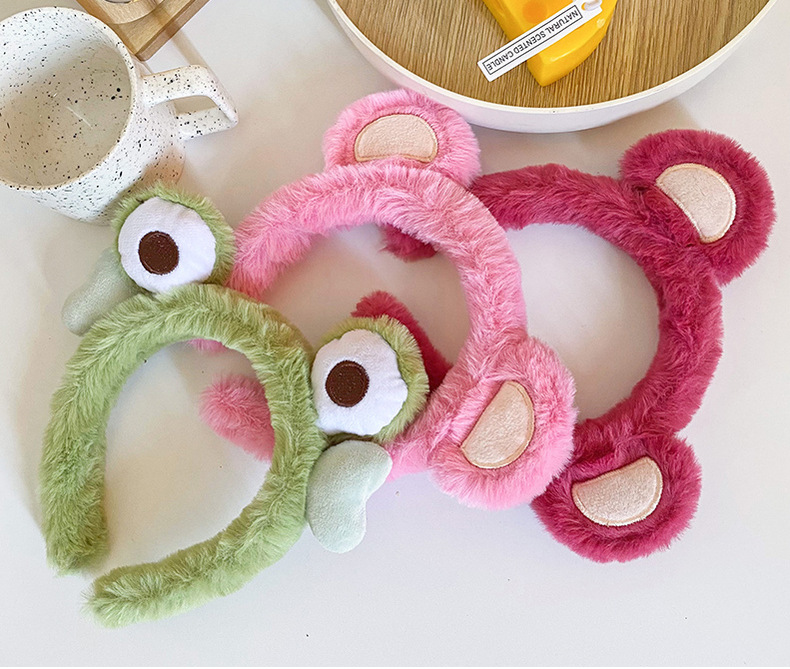 韩系草莓熊耳朵发箍卡通青蛙头箍女敷面膜发带网红直播发饰现货详情14