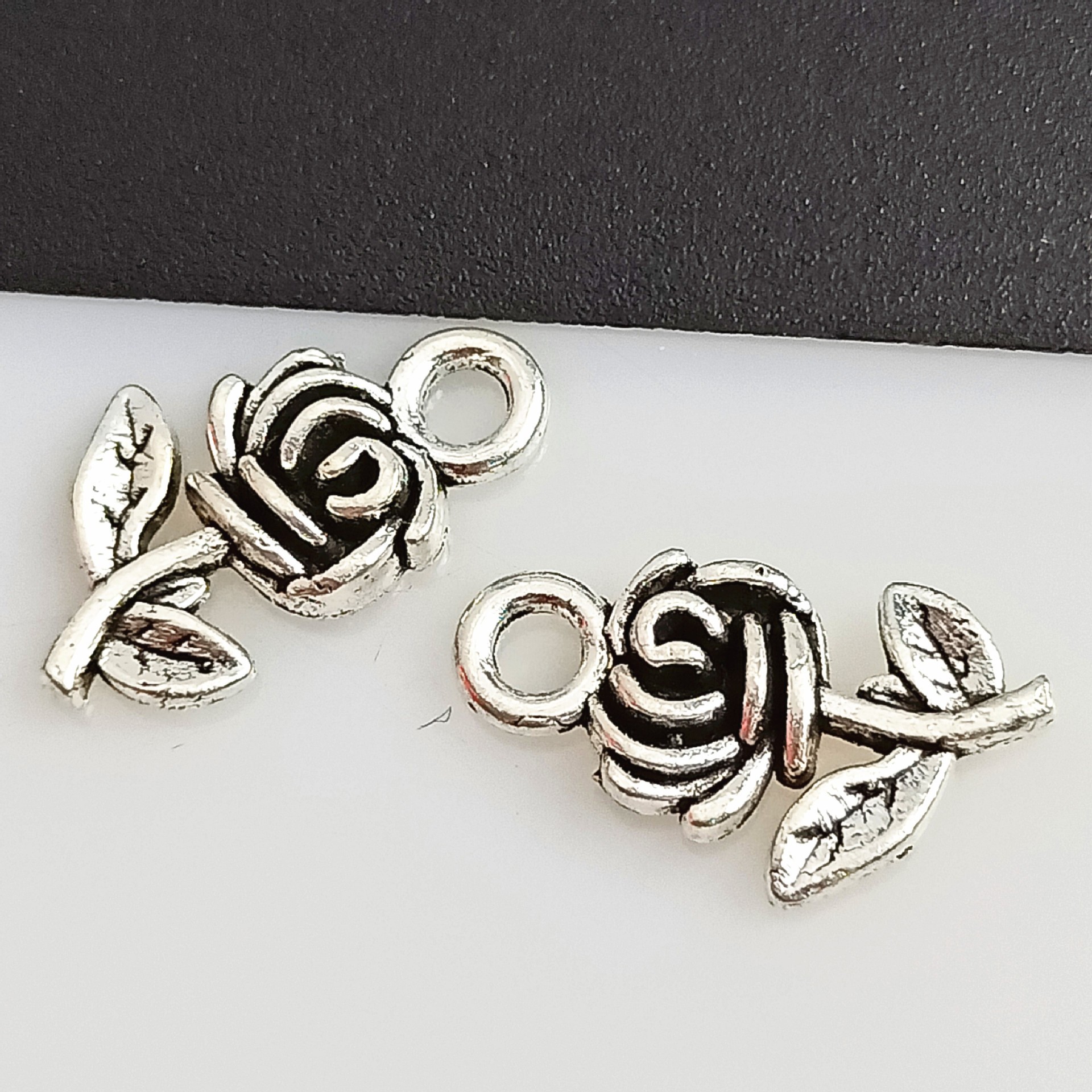 Wholesale of 11*19mm rose diy creative necklaces, bracelets, earrings, plant pendants, alloy jewelry accessories pic 1