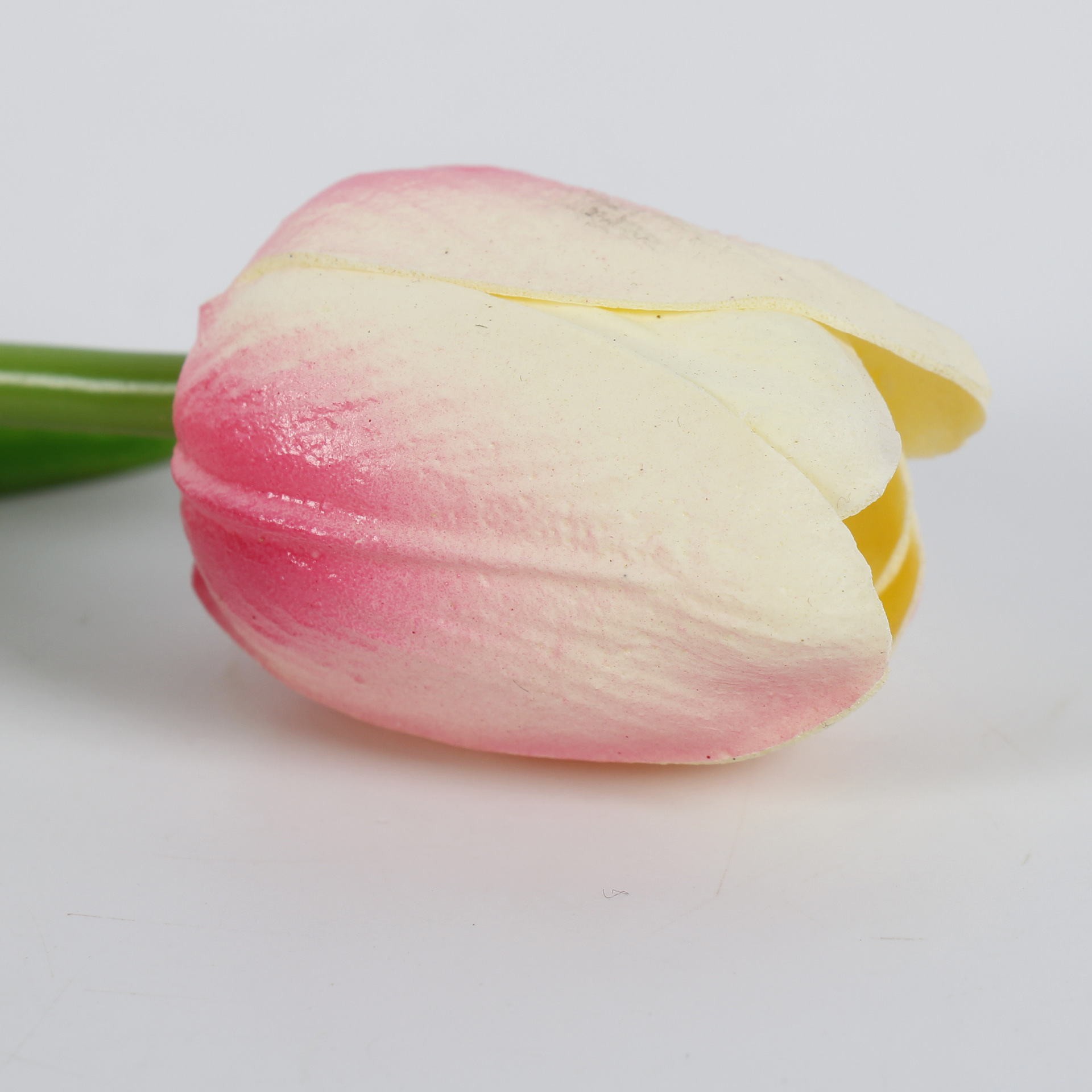 郁金香假花家居装饰PU手感仿真花拍照仿真假花厂家批发婚庆手捧花详情10