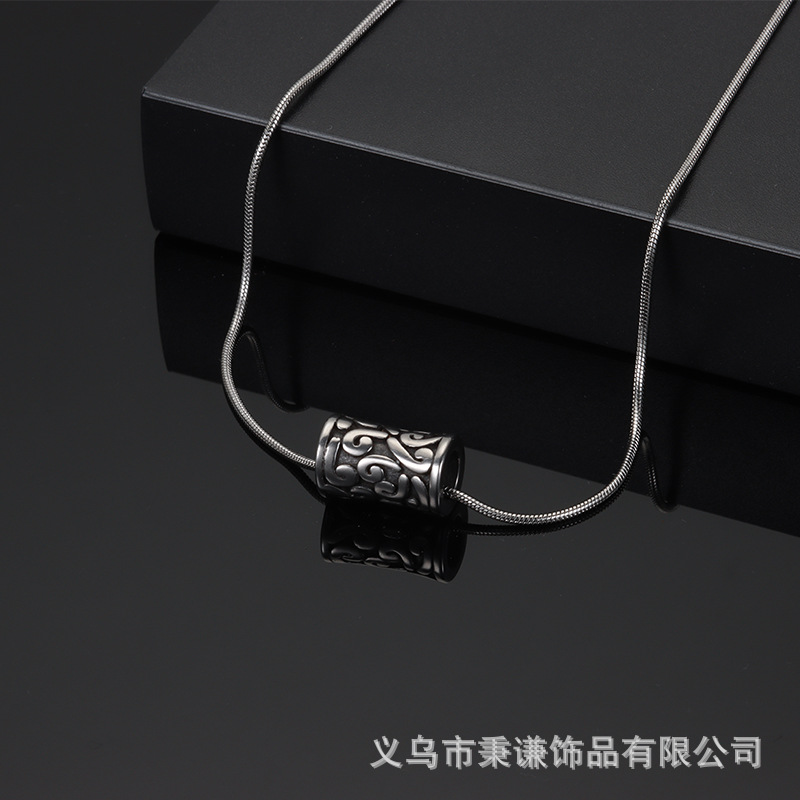 新款跨境欧美满钻十字架项链男女吊坠嘻哈潮流个性钛钢毛衣链饰品详情2