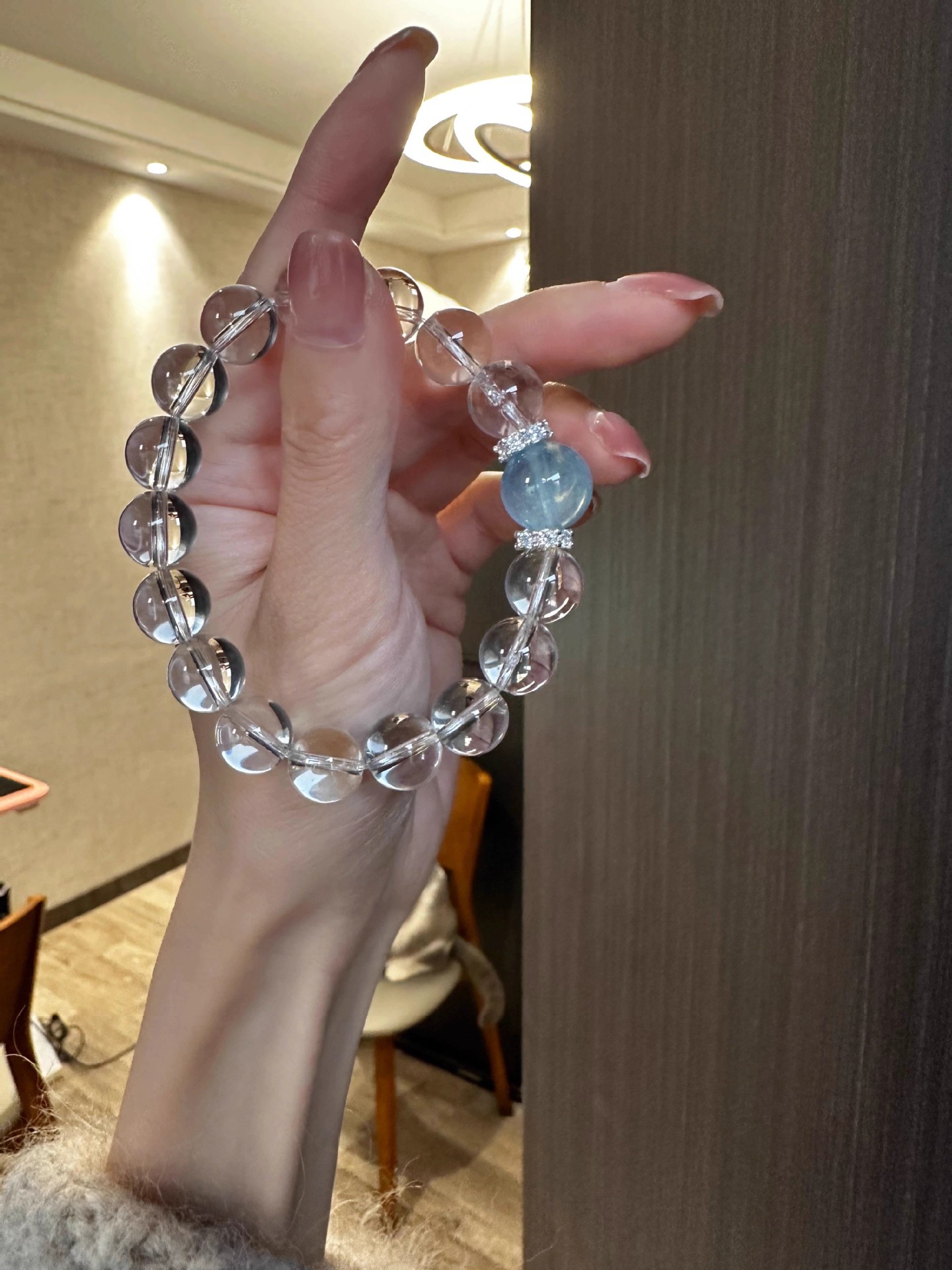 轻奢高级白水晶海蓝宝手链手工串珠小众爆款简约手饰民族风不掉色详情3