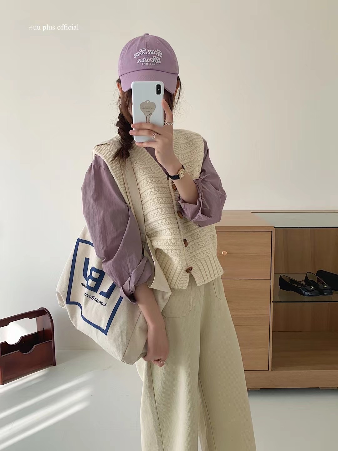 秋季复古牛角扣短款纯色针织马甲背心毛衣女宽松无袖坎肩叠穿马夹详情10