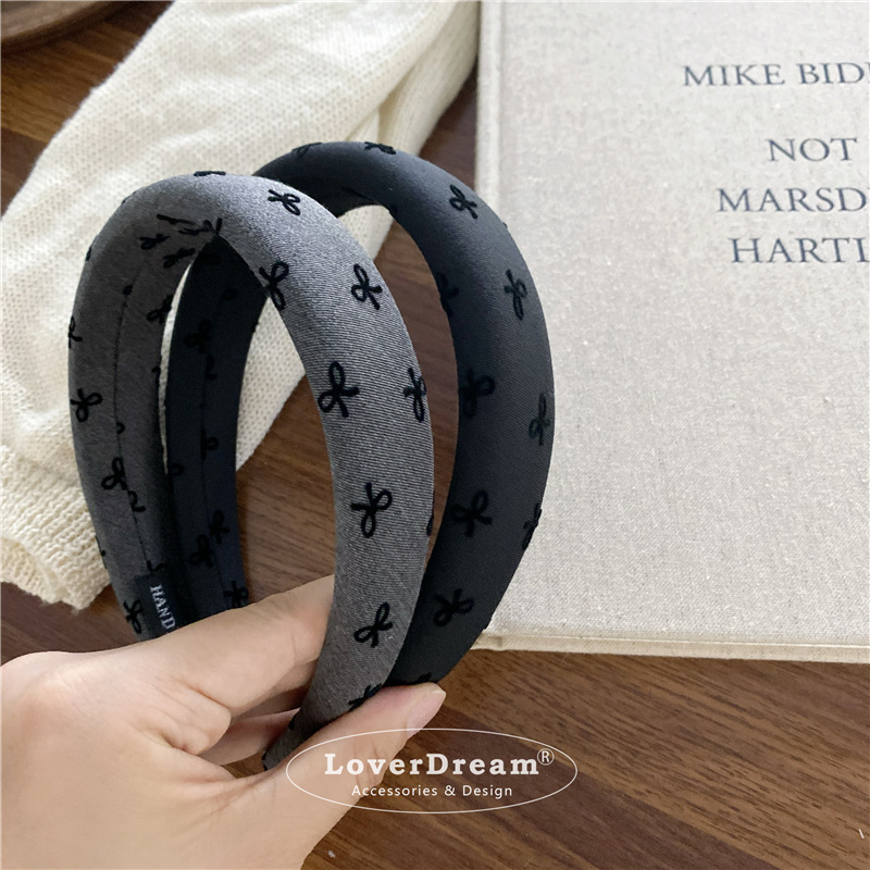 A new high-quality black polka dot heart-shaped bow headband from South Korea, sweet and fashionable headband, versatile hair accessory pic 19