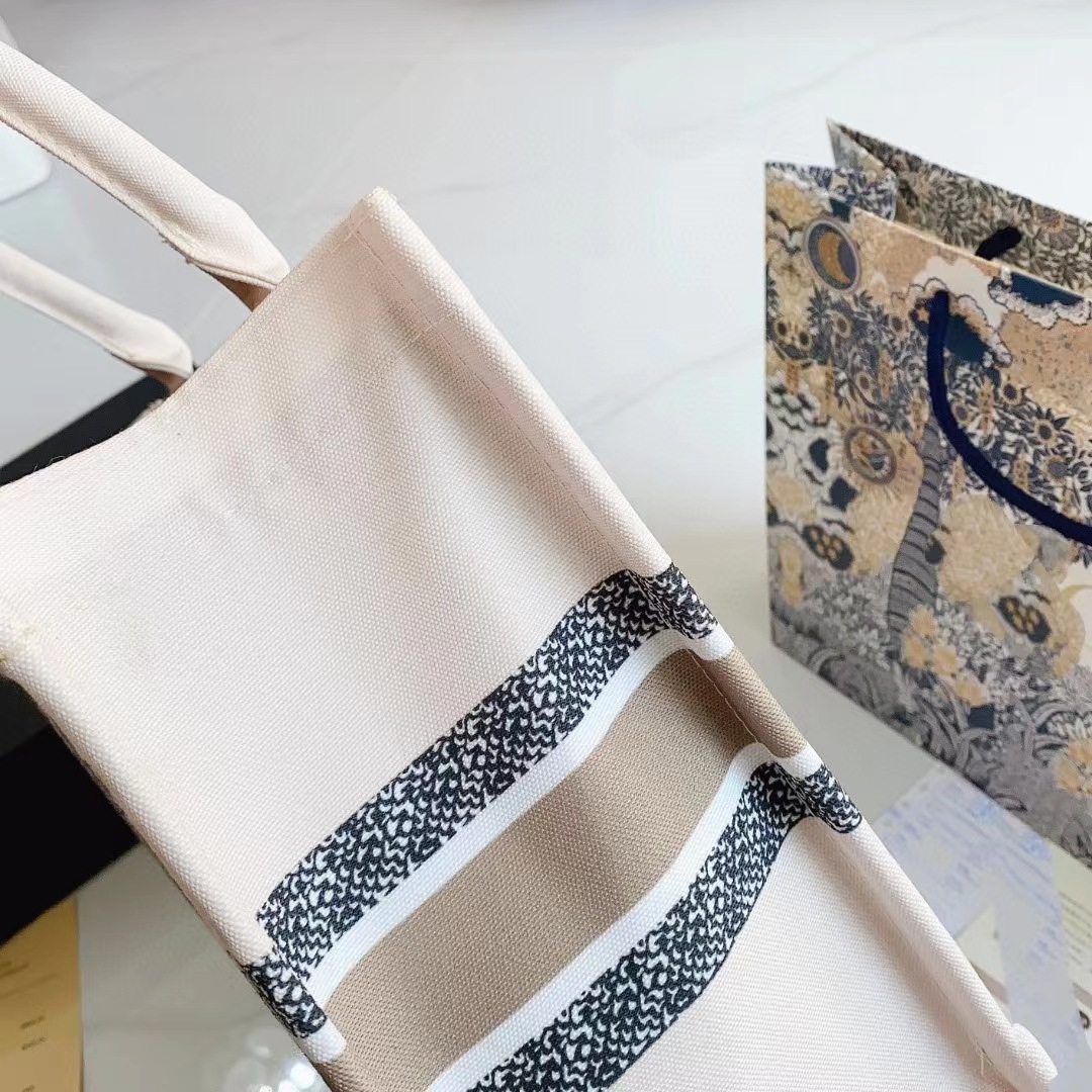 2023新款托特包大容量手提帆布包刺绣通勤大包包小众质感购物袋潮详情5