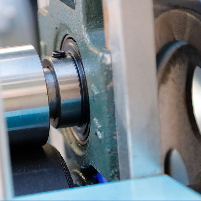 Factory direct supply: Hook weaving machine auxiliary equipment, webbing machine, elastic band slitting machine pic 2