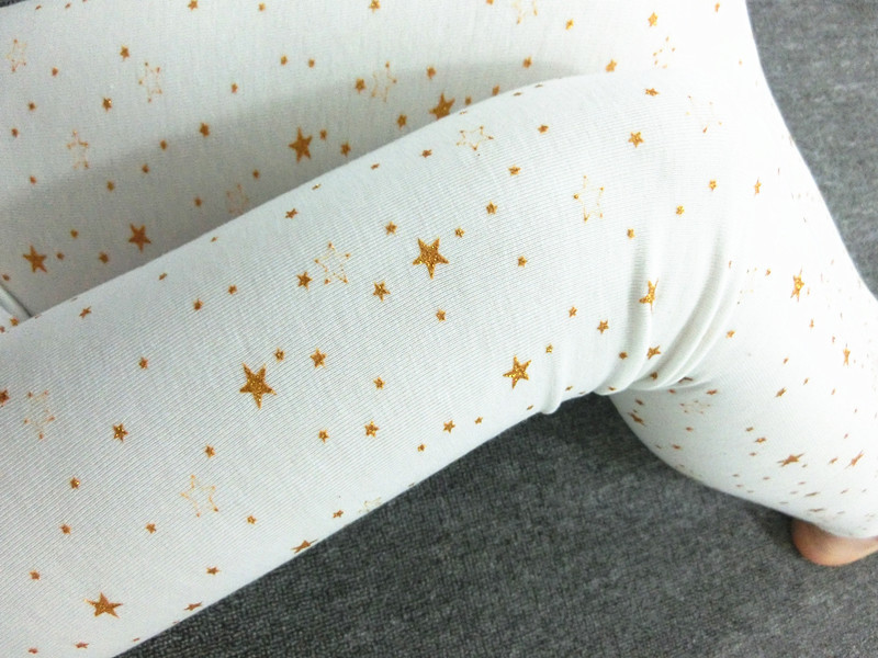 The new basic slimming style from Dongdaemun, South Korea, featuring star-studded nine-inch skinny leggings pic 59