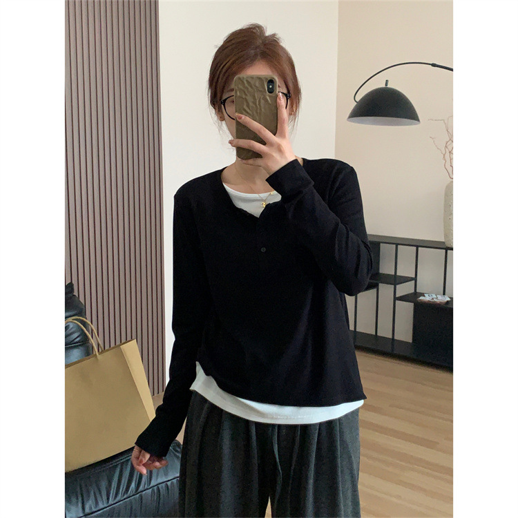 直播热卖原厂小排扣纯色显瘦长袖圆领黑白假两件T恤女秋冬打底衫详情10