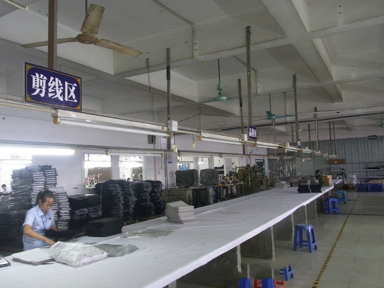 Cross-border best-selling non-woven fabric wedding dress dust cover, folding hand-carry dual-purpose storage bag, tail-end wedding dress dust cover pic 9