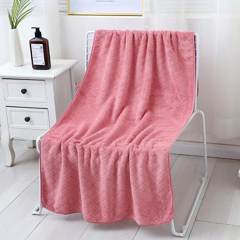 New coral fleece European-style bath towel, Class a thickened, suitable for adult home use. Made of 100% cotton, it absorbs water quickly and does not shed fibers pic 3