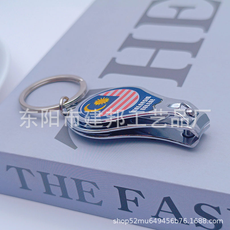 厂家定制旅游纪念品法国英国马德里马来西亚锌合金指甲刀详情5