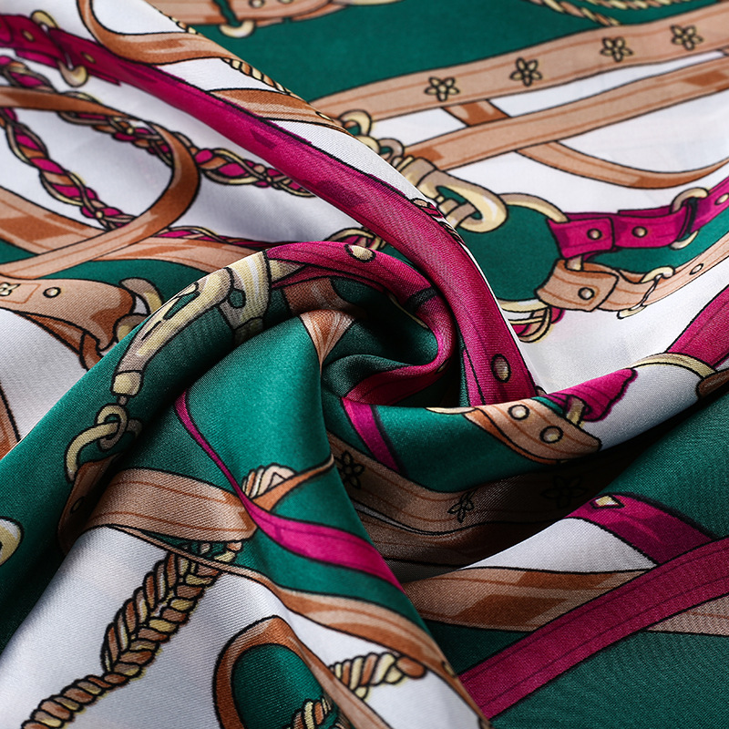 Spring and summer fabric: European and American chain polyester printed fabric for dress clothing, satin printed chiffon fabric pic 27