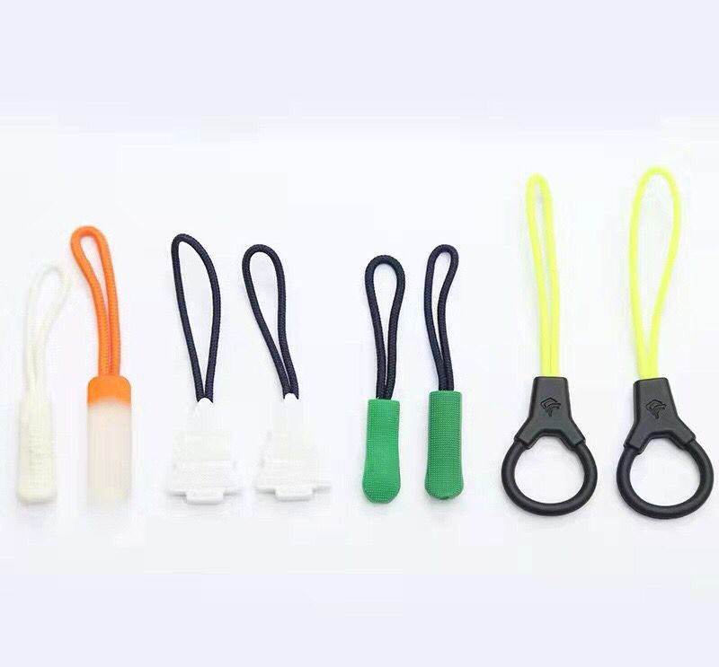 Wholesale of clothing plastic zipper pulls, zipper tails, backpack pull tail rope accessories, pull tail silicone pull plates, chain heads in stock pic 2