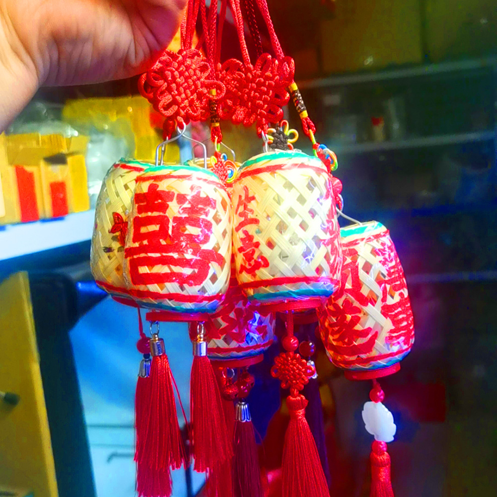Night market night tour hand-held luminous bamboo woven small lanterns, pure handcrafted bamboo woven mini painted car decoration pendants, cross-border pic 10