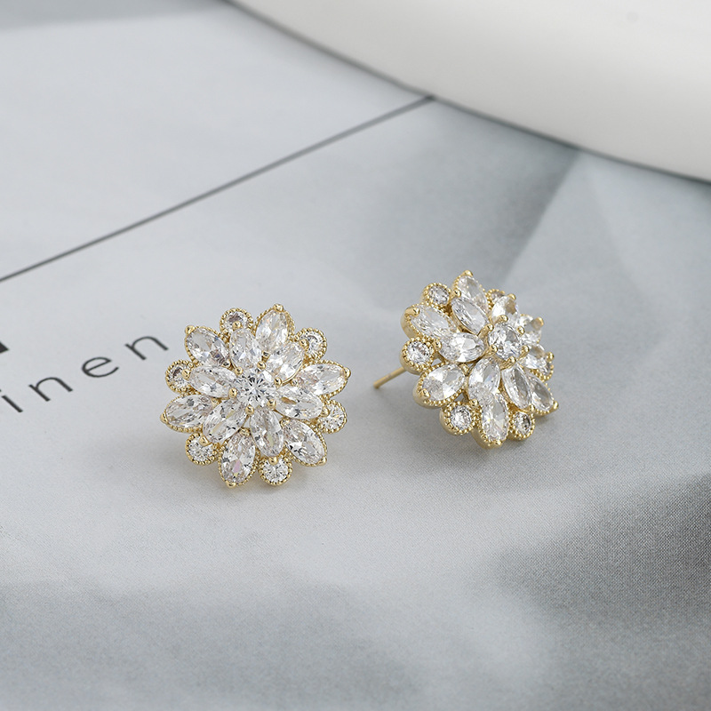 S925银针复古法式耳钉女小众设计感锆石花瓣耳饰简约百搭耳坠批发详情7