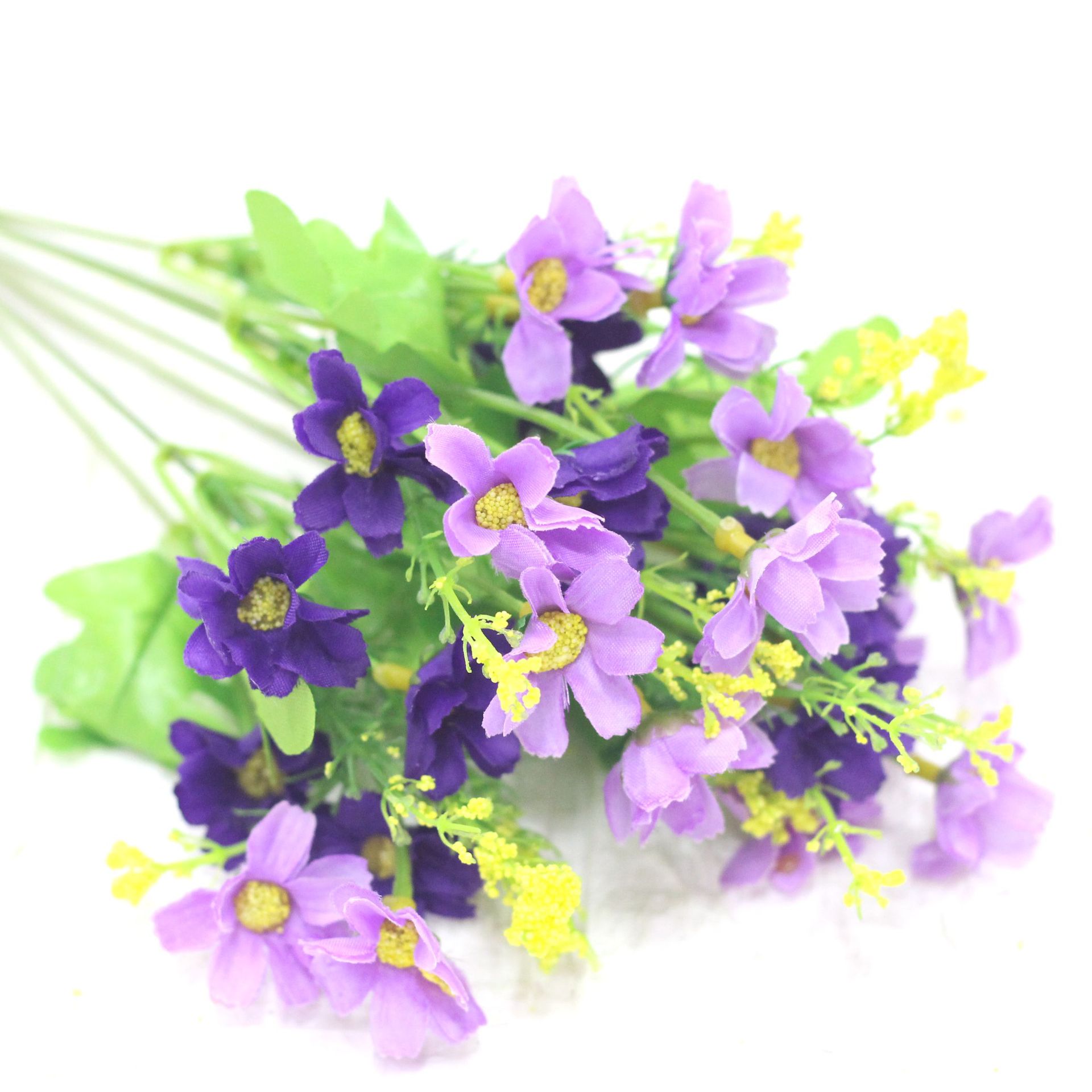 Factory wholesale of garden flowers, artificial flowers, fake flowers, 28-head jumping orchid chrysanthemums, small daisies, wedding project flowers pic 9