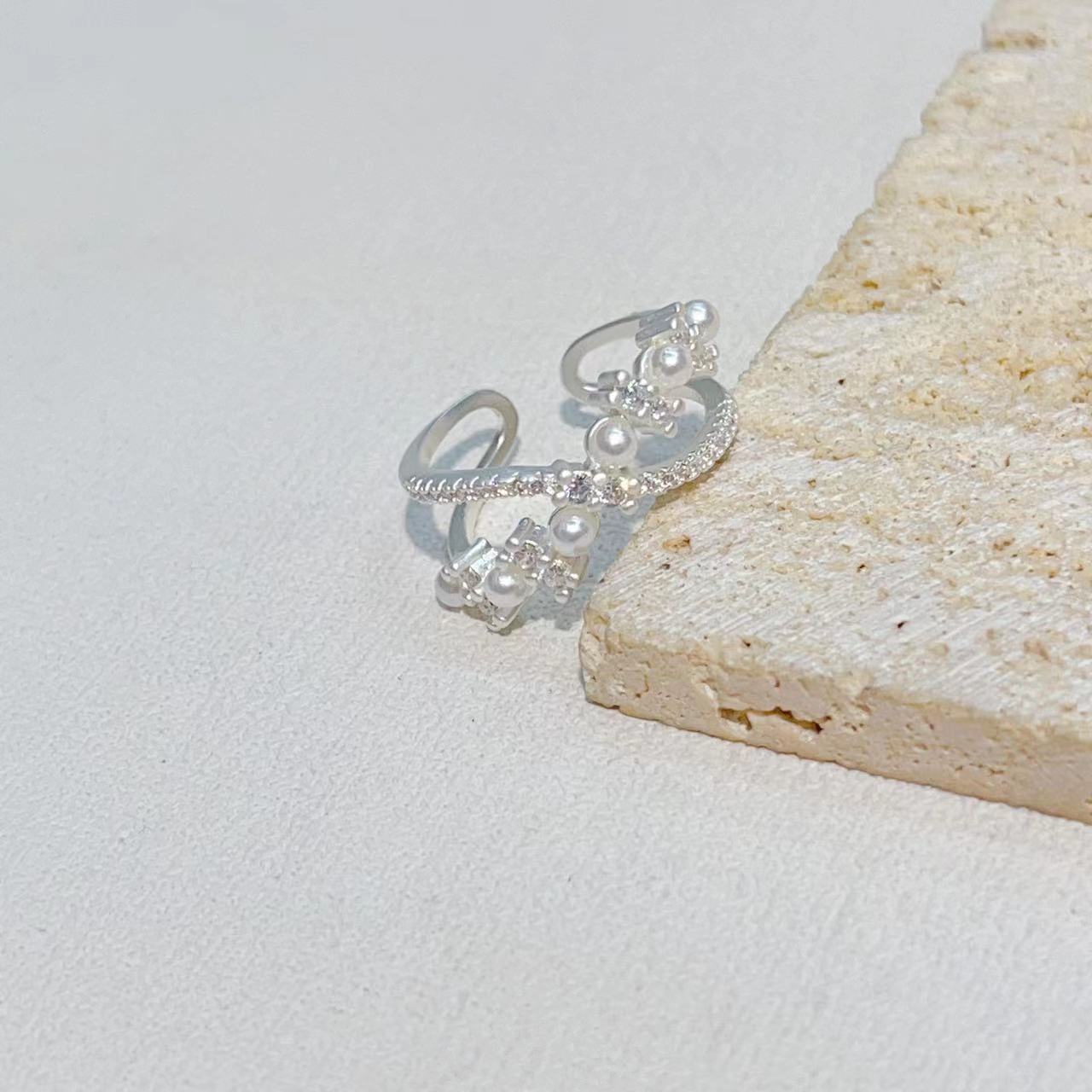 New style ring for women: Fashionable, individual, retro, multi-layer INS style, creative, individual, light luxury pearl open ring for women pic 3