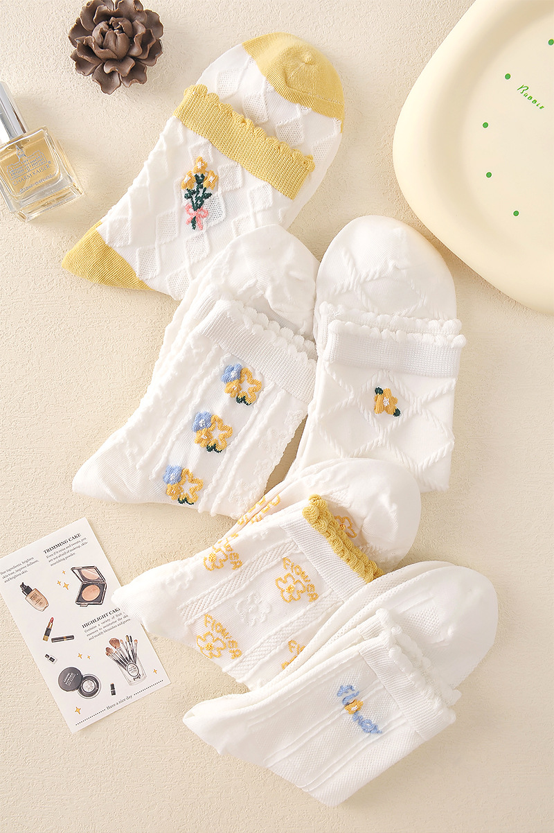 郁金香袜子女秋冬季中筒袜百搭甜美ins潮学院风女袜可爱长袜批发详情6