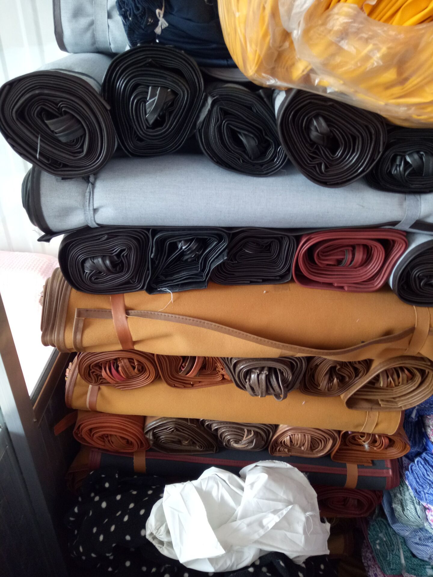 Factory wholesale leather waterproof and oil-resistant PU aprons, thickened adult restaurant chef, hotel car wash, labor protection leather aprons pic 12