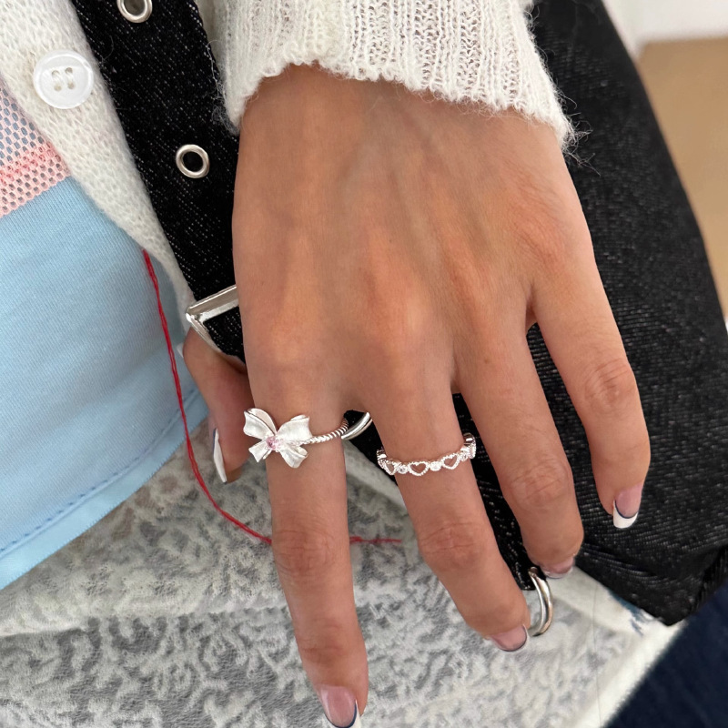 小众设计镂空爱心粉钻蝴蝶结戒指女轻奢风时尚百搭高级感食指戒详情1