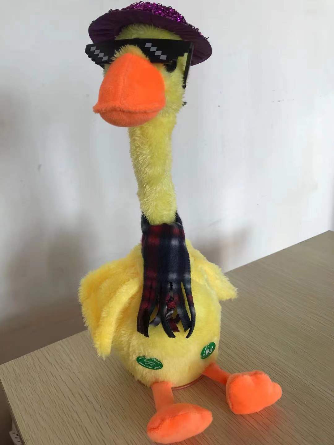 Puede bailar y retorcer el pequeño pato amarillo puede cantar grabaciones aprende a hablar cactus encantadores música peluche bonecos pic 10