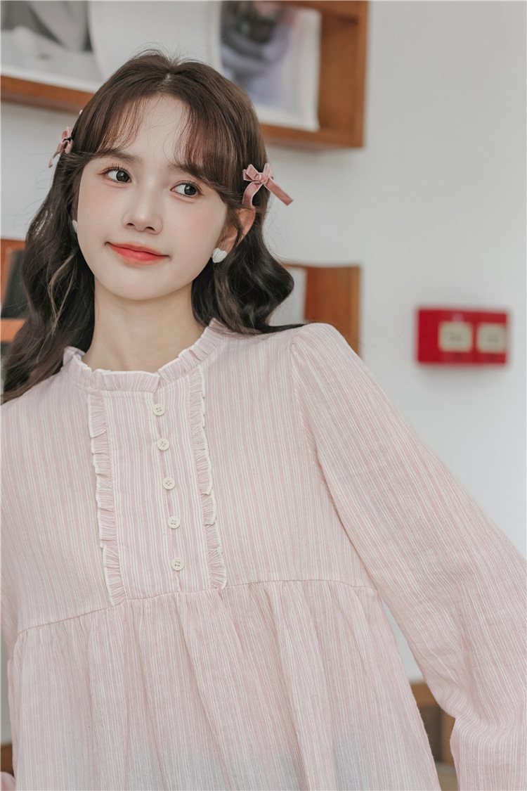 2023 Autumn new style sweet and fresh lantern sleeve lace patchwork round neck pullover long-sleeved striped doll shirt for women pic 16