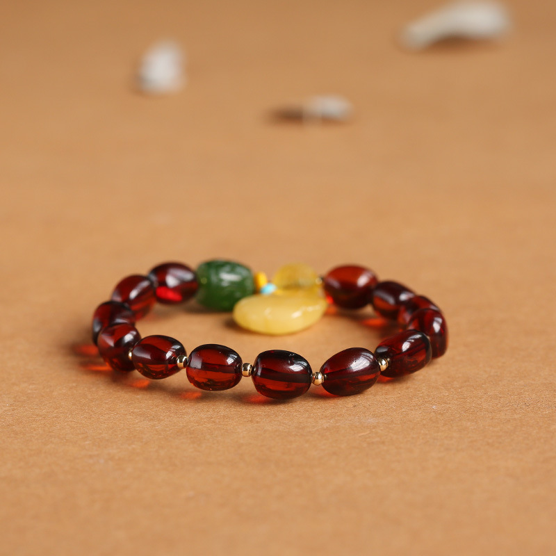 Factory direct sales of natural amber portable bracelets, safety locks, blood amber amber bracelets, new styles, one-piece delivery pic 9