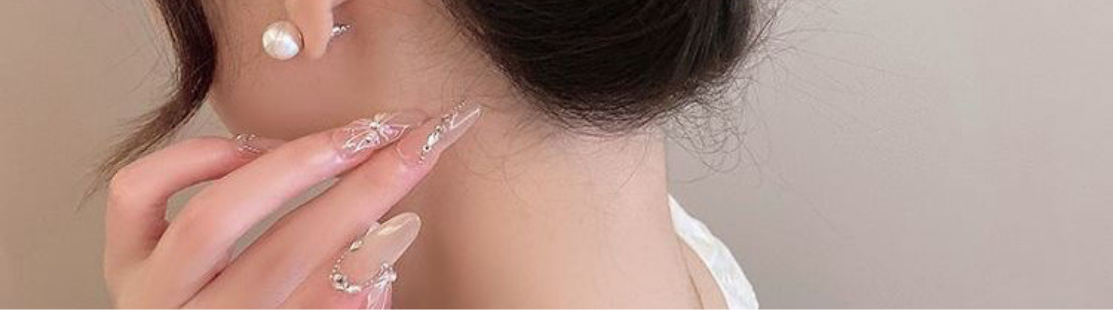 Elegant little camellia flower bead claw clip, large hair volume, high-end updo shark clip for women at the back of the head pic 13