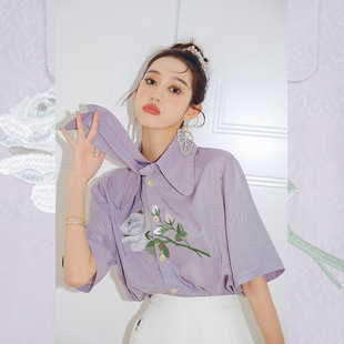 The new long-sleeved white shirt for women in the autumn of 2023, with lace trim and a doll-neck design, is a stylish shirt for women pic 3