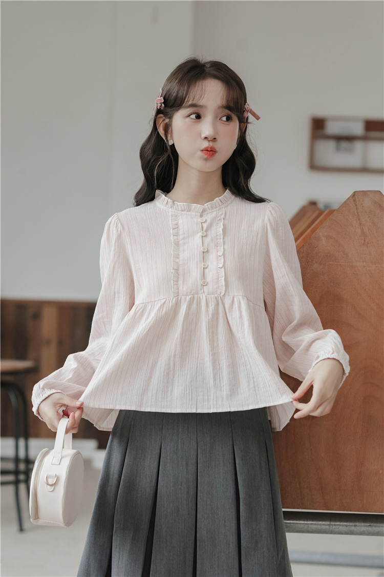 2023 Autumn new style sweet and fresh lantern sleeve lace patchwork round neck pullover long-sleeved striped doll shirt for women pic 6