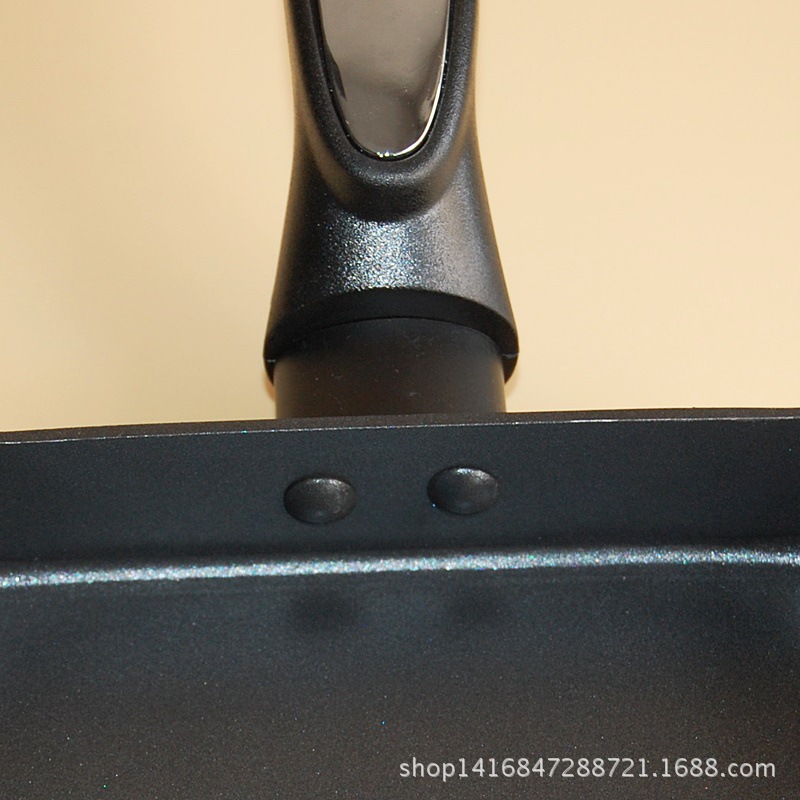 The new tamagoyaki frying pan of the LOVE COOKING brand is non-stick and smoke-free. It features a square design, multi-functional wok and fryer, and is portable outdoors pic 3