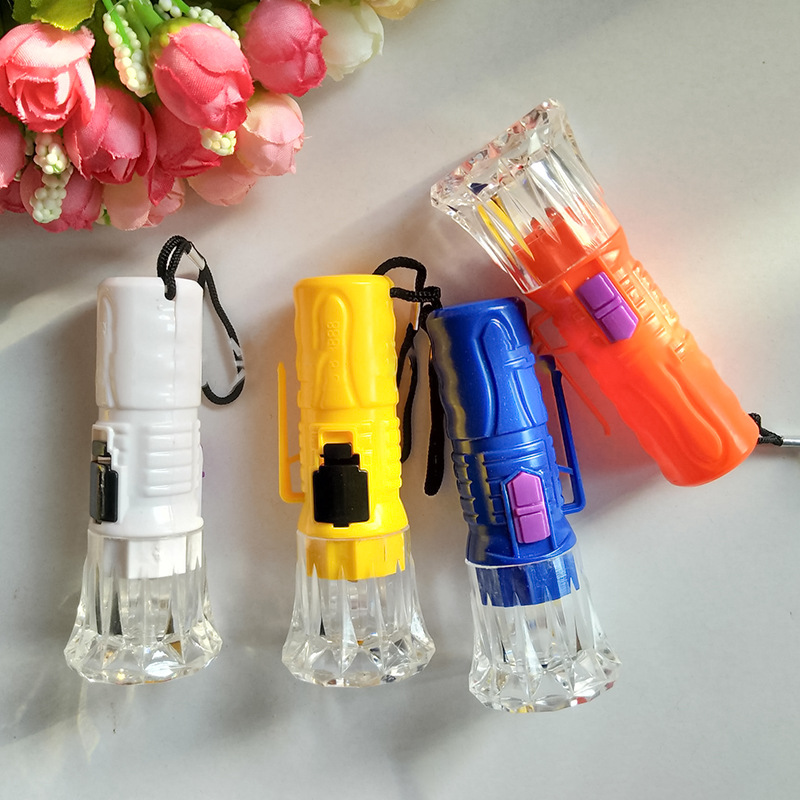 1 yuan, 2 yuan, large hand lamp, plastic flashlight, electronic flashlight, portable night light pic 4