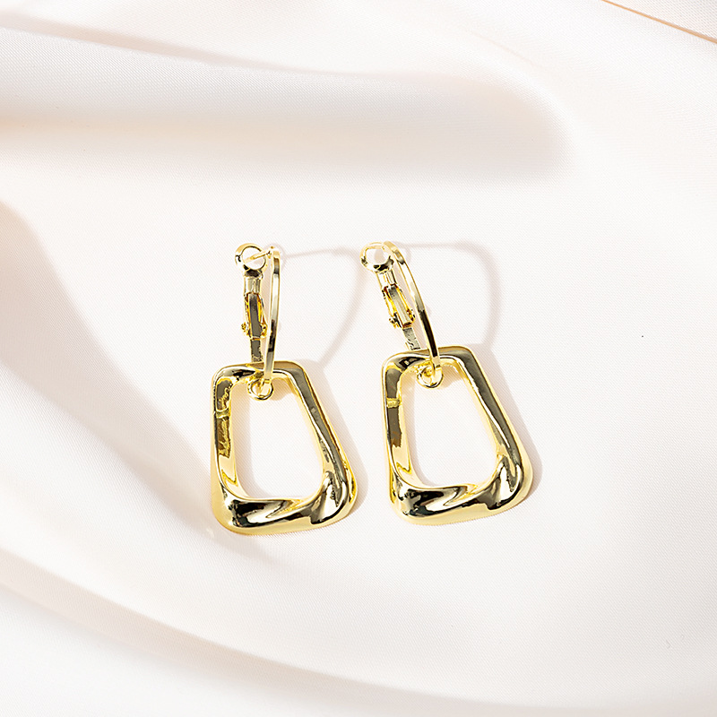 Silver needle metal ring earrings, 2021 new style, trendy, simple and versatile. Geometric irregular ear rings, stud earrings for women pic 5