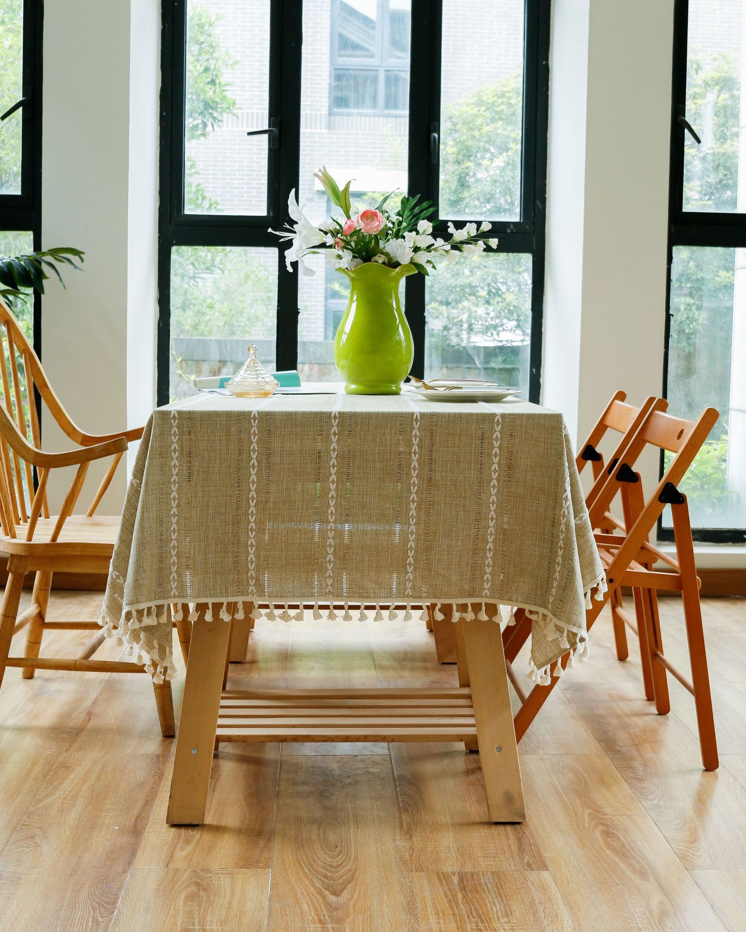 Cross-border retro country tablecloth, green hollowed-out decoration, cotton and linen tablecloth, embroidered decoration, party restaurant picnic mat pic 16