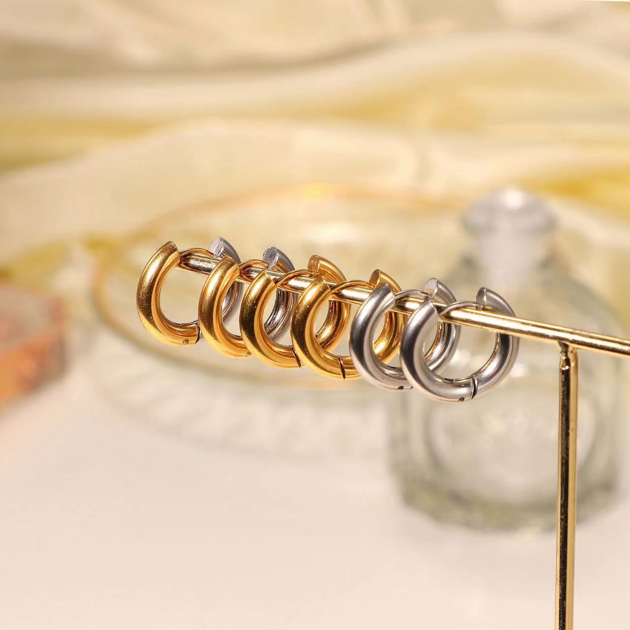 Ins-style titanium steel earrings, simple and fashionable, suitable for both men and women. Gold earrings with round rings and stainless steel earrings pic 33