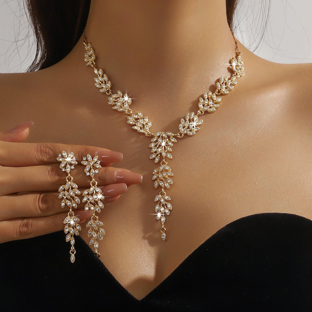 Classic, fashionable and trendy accessories: Wheat ear fashion, creative diamond-encrusted necklace, earrings, two sets of fashionable wedding accessories for women pic 13