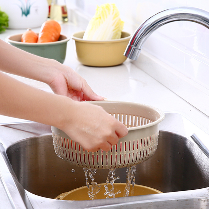 Double-layer plastic color-blocking draining basket for fruits and vegetables in the kitchen pic 5