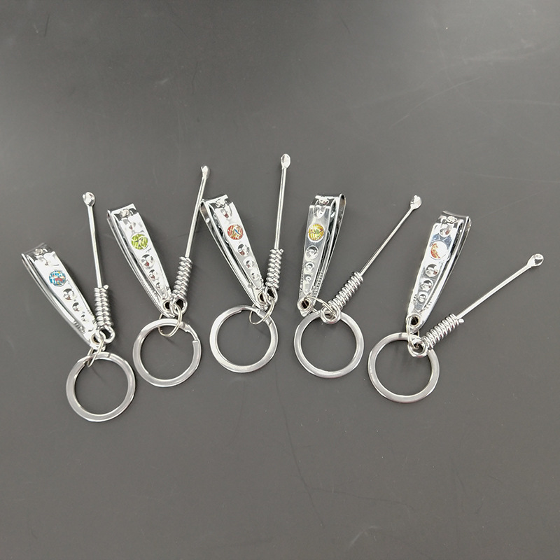 Metal keychains, nail clippers, ear spoons, 3-piece set, portable keychains, 1 yuan source, 2 yuan wholesale pic 1