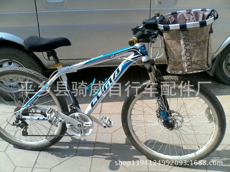 2219300211FBD73FF67A661D0C66A3