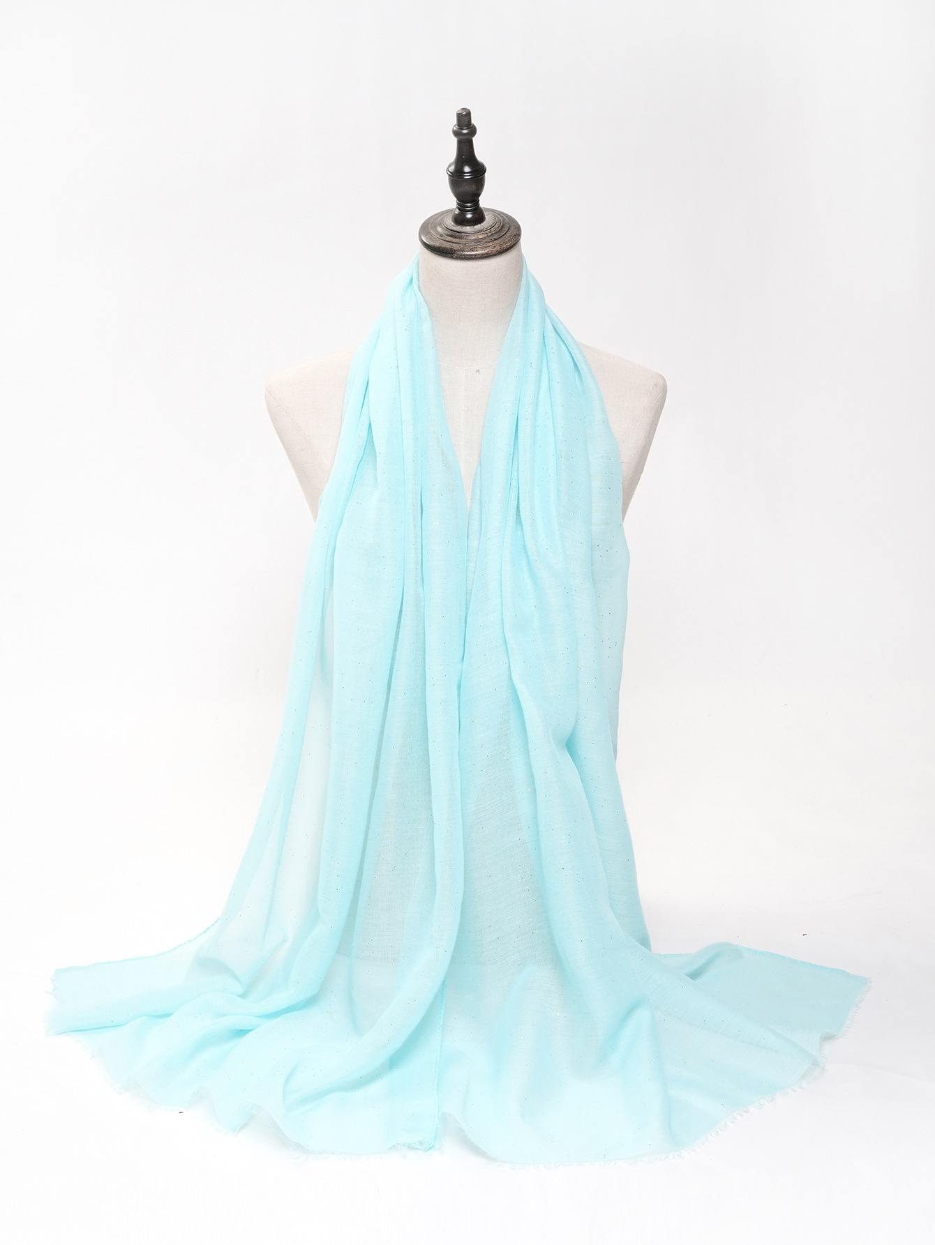 一件代发 春夏跨境新款单色彩色巴厘纱防晒围巾 时尚纯色披肩丝巾详情14