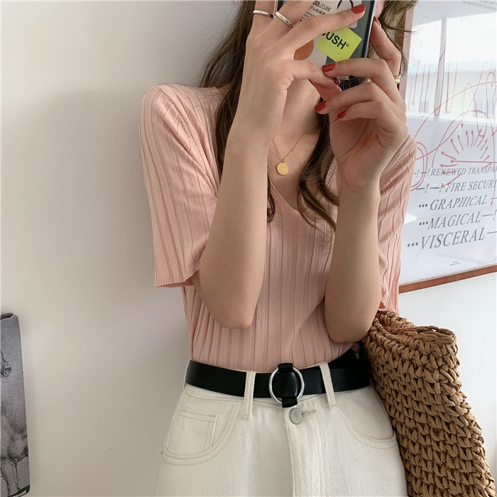 This ice silk short-sleeved V-neck knitted sweater is a summer base T-shirt for women. It can be worn over a thin, loose black chanel-style top pic 3