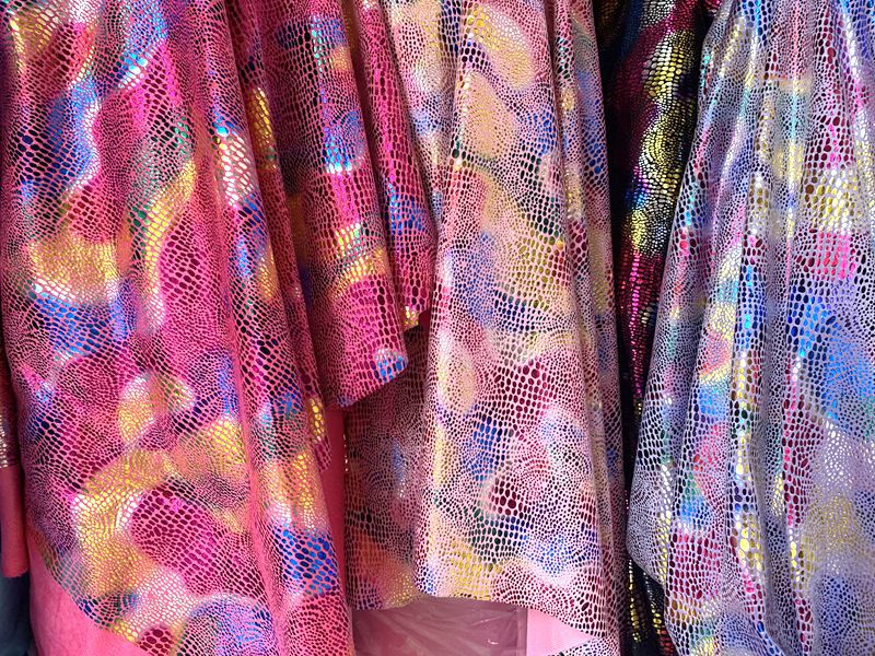 Wholesale of national trend polyester super soft simulated flying dragon doll fabric, toy accessories, dinosaur pattern short plush fabric, and seven-color velvet fabric pic 6