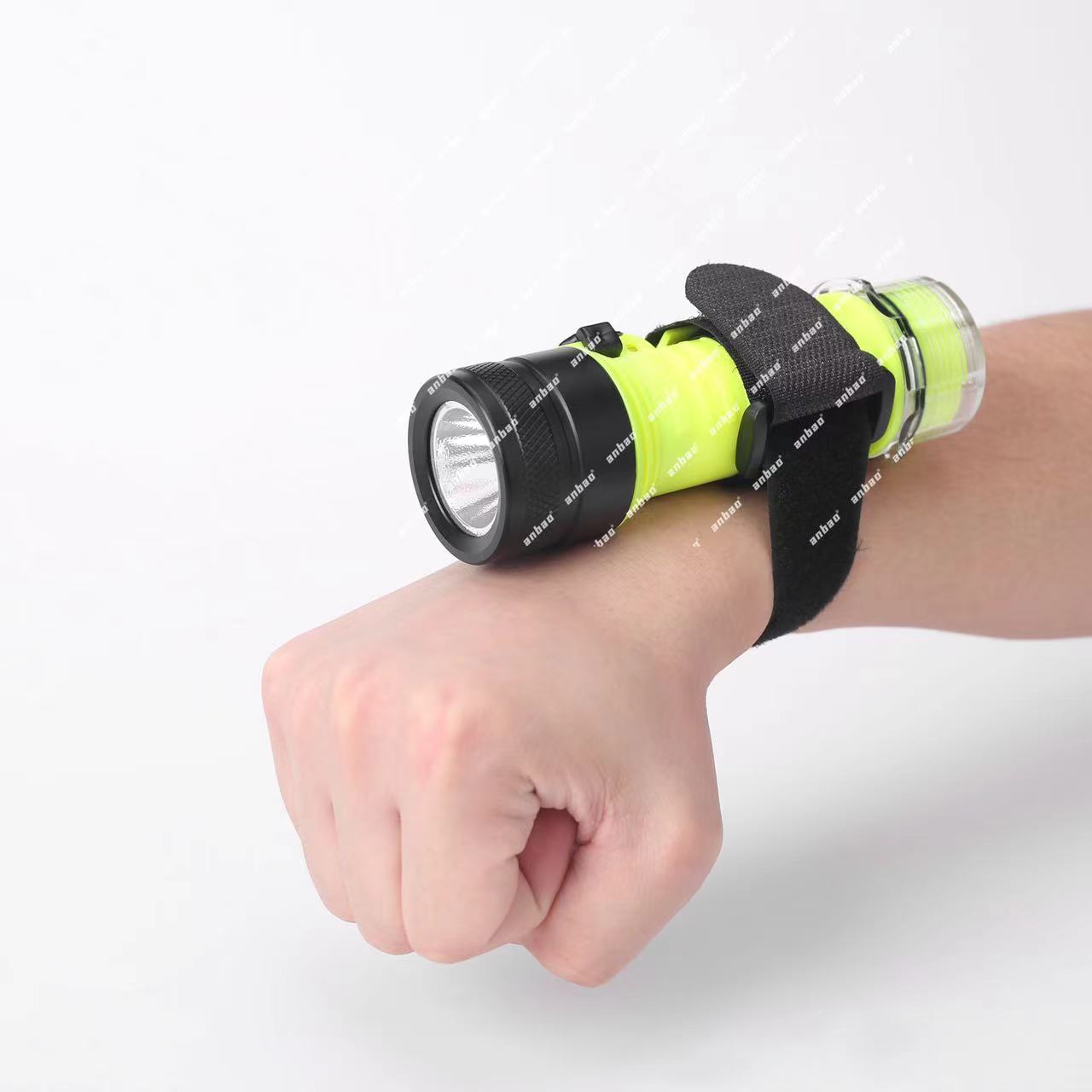 High-brightness flashlight for diving, waterproof and high-intensity long-range illumination, diving flashlight pic 5
