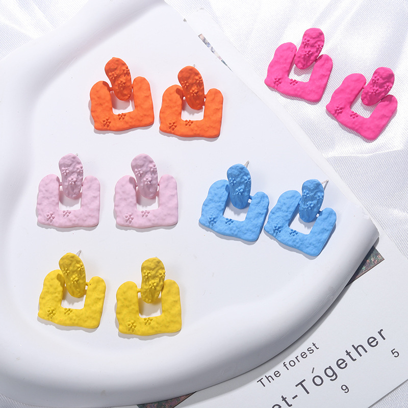 European and American style, retro geometric shape, fashionable ear studs, industrial style, grand and exaggerated design sense, simple and elegant earrings pic 3